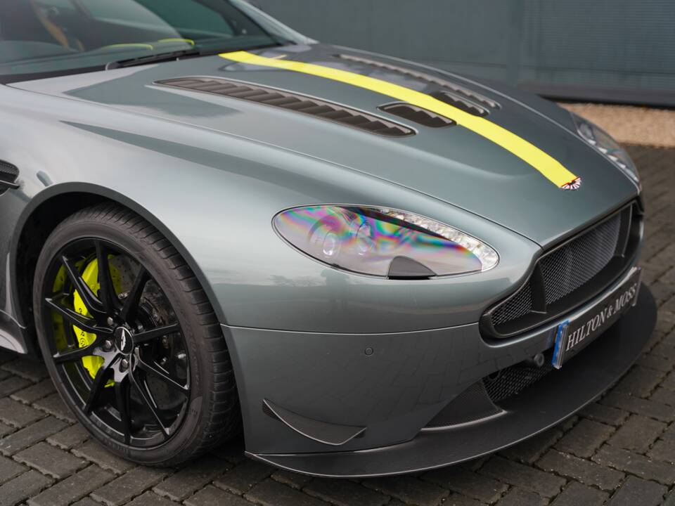 Bild 25/50 von Aston Martin V12 Vantage AMR (2017)