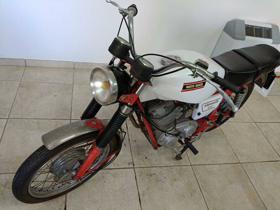 Image 17/29 de Moto Guzzi Stornello 160 (1972)