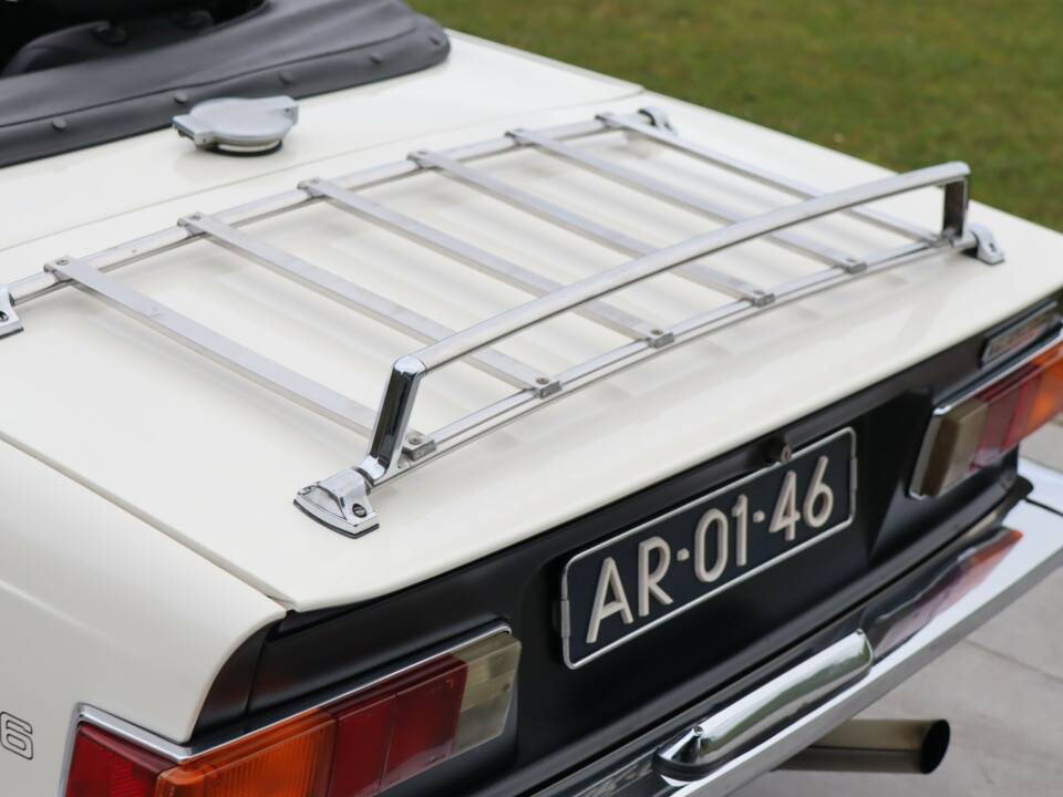 Image 36/50 de Triumph TR 6 (1970)