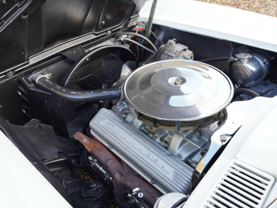 Image 8/50 of Chevrolet Corvette Sting Ray Convertible (1963)