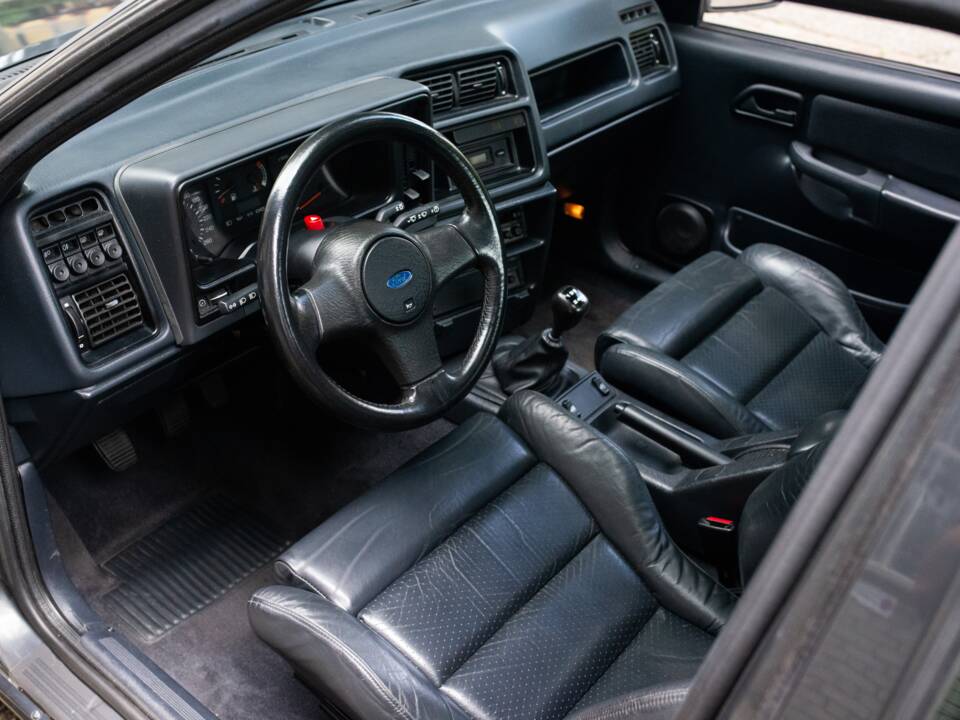 Afbeelding 38/55 van Ford Sierra Cosworth 4x4 (1990)