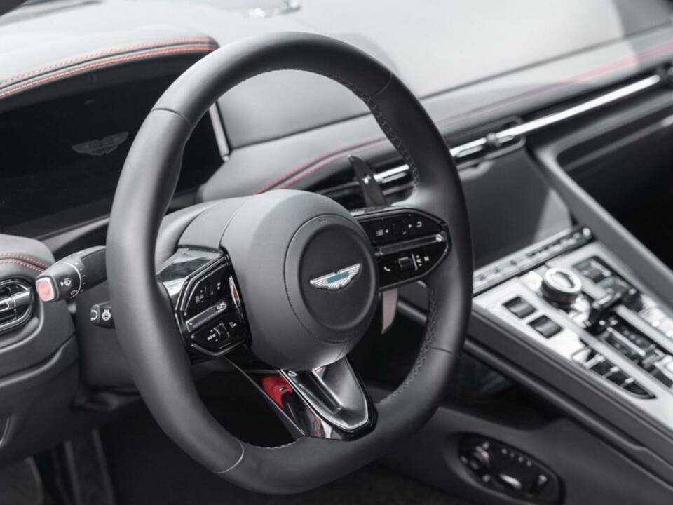 Bild 4/16 von Aston Martin DB12 (2023)