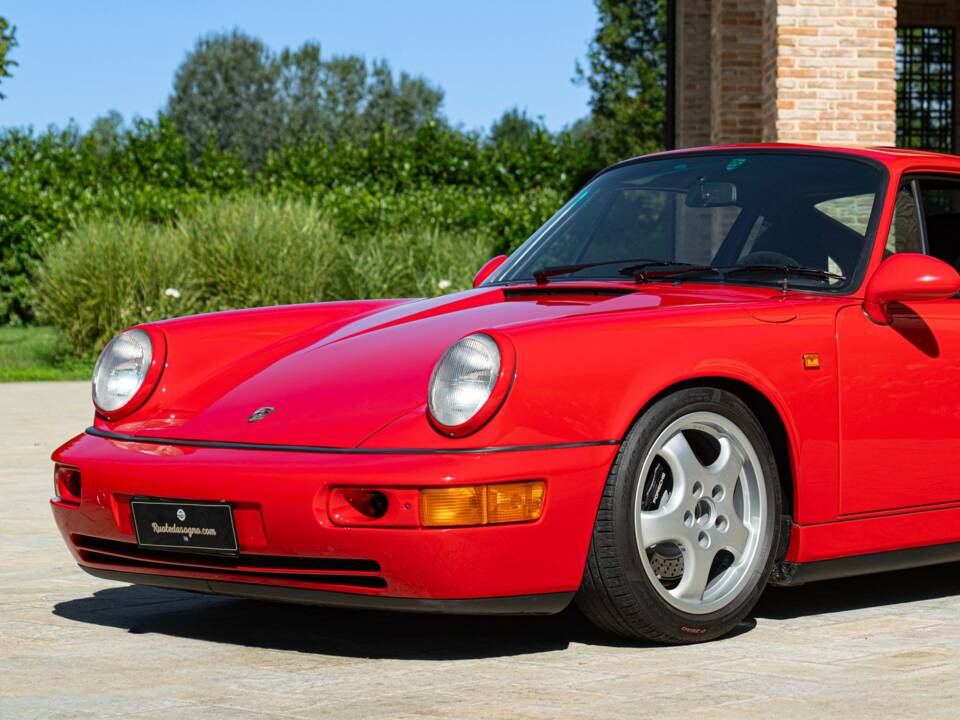 Image 32/50 de Porsche 911 Carrera RS (1991)