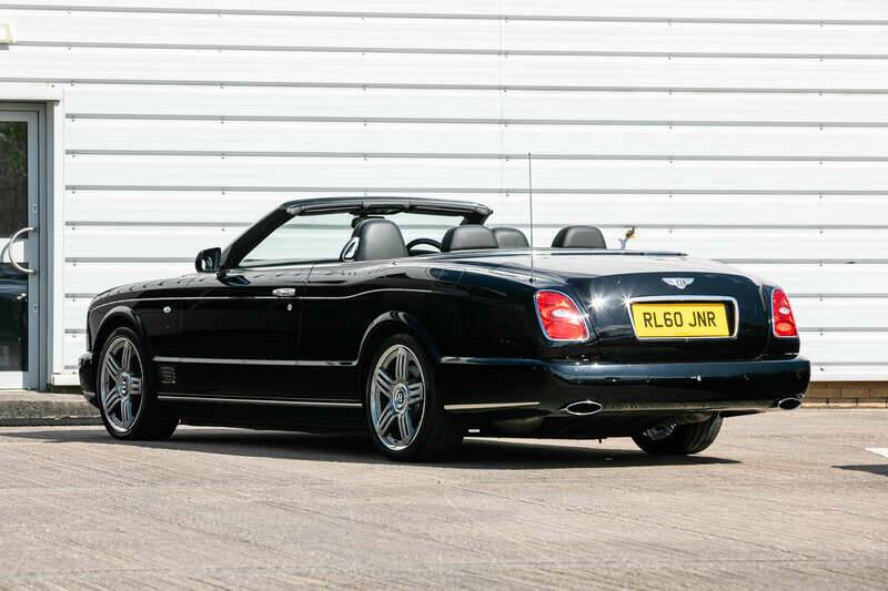 Image 4/29 de Bentley Azure T (2010)