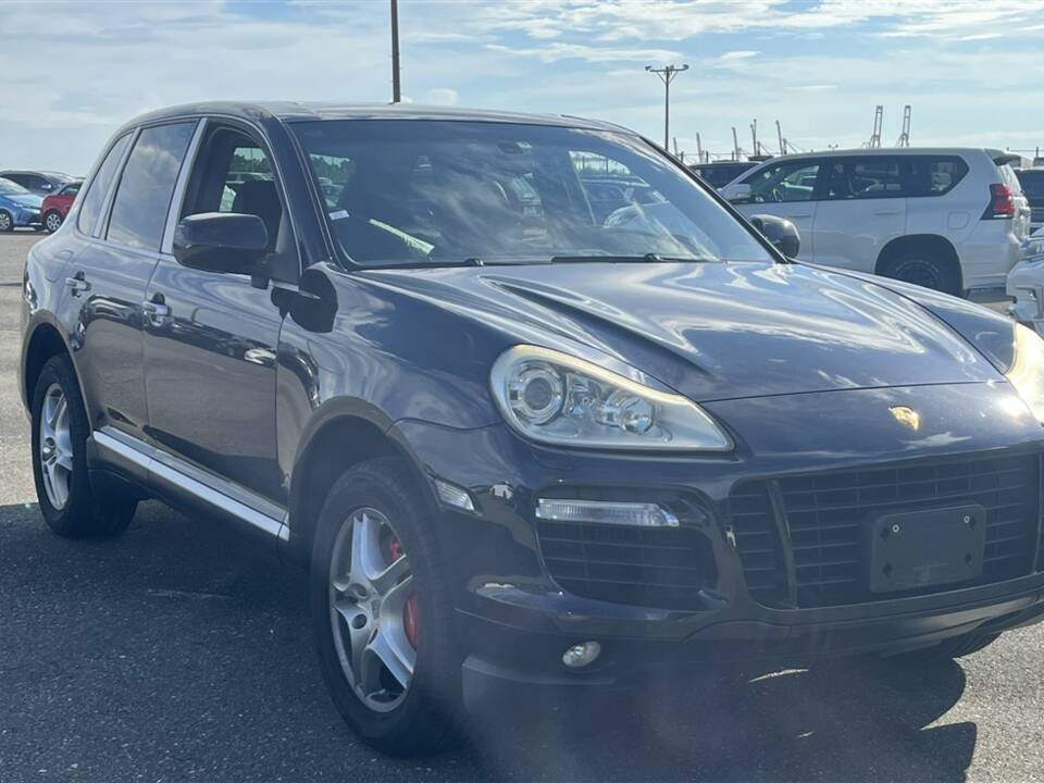 Image 7/30 de Porsche Cayenne Turbo (2007)