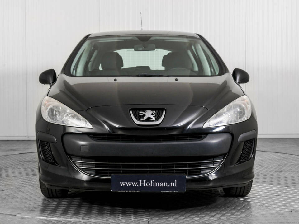 Bild 9/48 von Peugeot 308 1.6 VTi 120 Break (2008)