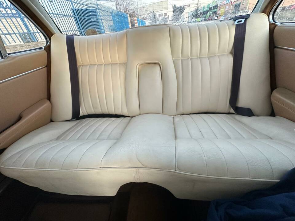 Imagen 5/8 de Jaguar XJ 4.2 (1978)