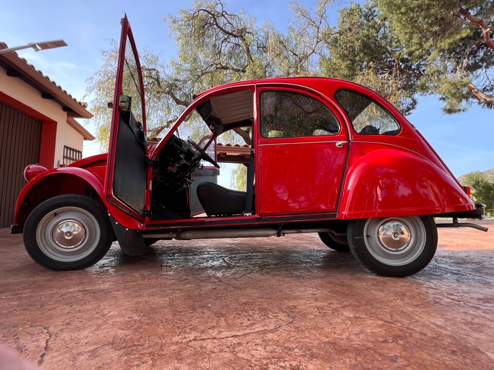 Afbeelding 18/28 van Citroën 2 CV 6 Club (1990)