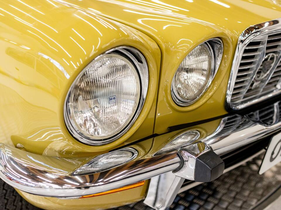 Image 35/50 de Jaguar XJ 6 C 4.2 (1975)