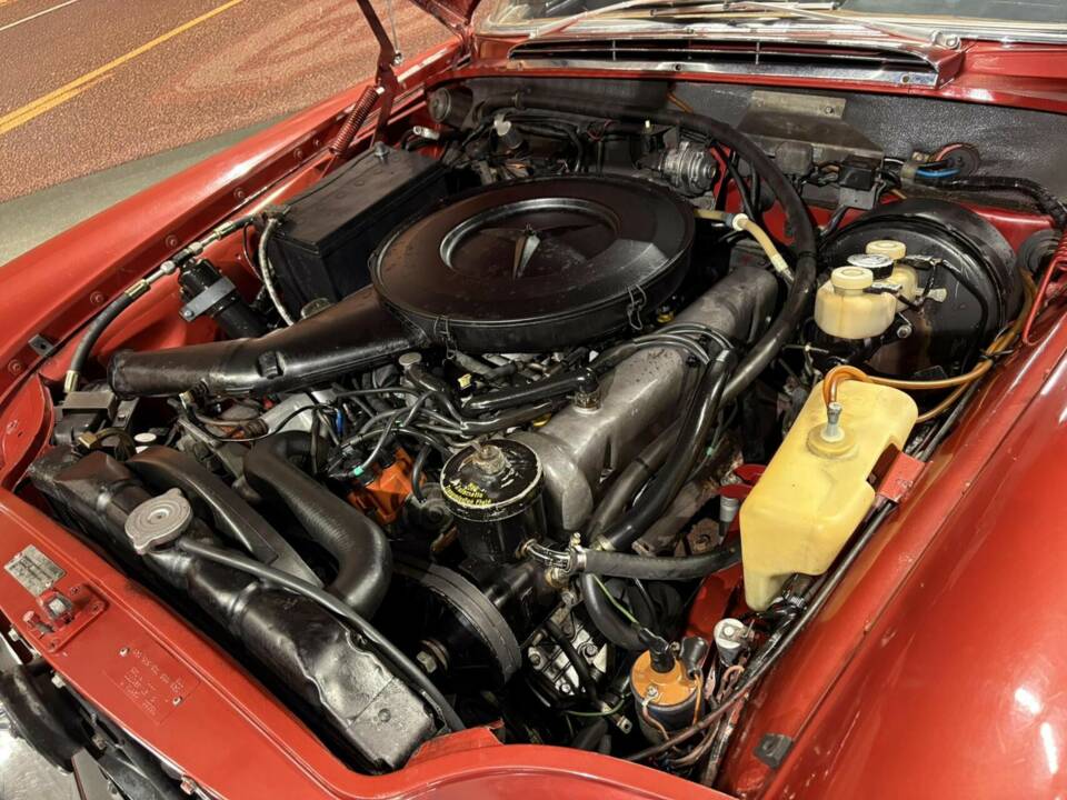 Image 42/49 de Mercedes-Benz 280 SE 3,5 (1971)