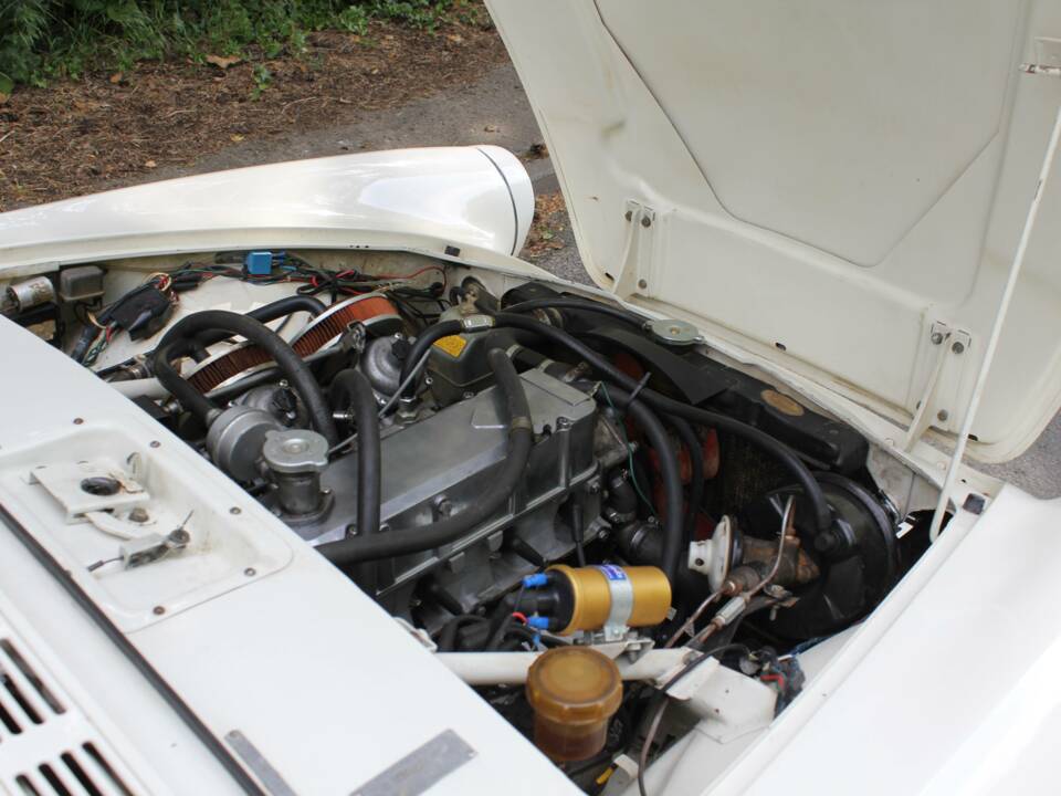 Image 16/23 of Sunbeam Alpine Mk V (1966)