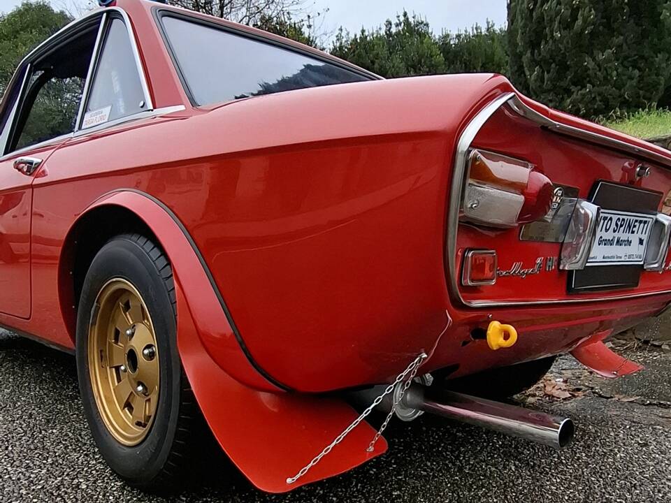 Image 13/15 of Lancia Fulvia Rallye HF 1.6 (1970)