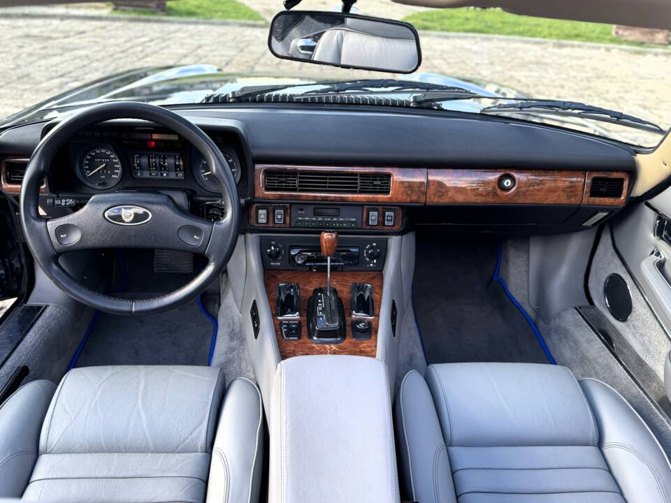 Imagen 18/30 de Jaguar XJ-S Convertible (1989)