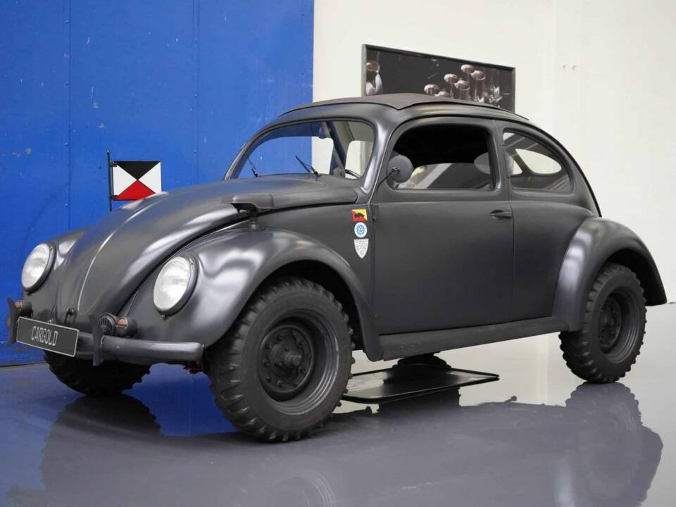 Image 1/8 of Volkswagen KdF - Kommandeurswagen (1943)