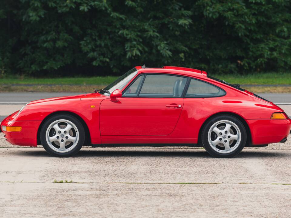 Imagen 4/37 de Porsche 911 Carrera (1995)