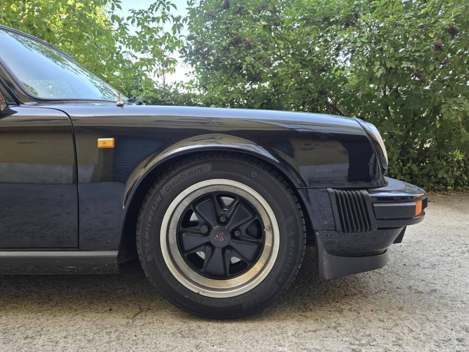 Afbeelding 5/34 van Porsche 911 Carrera 3.2 (1984)