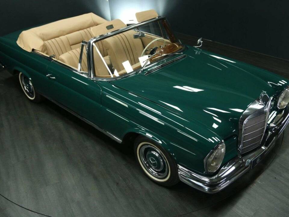 Bild 34/50 von Mercedes-Benz 250 SE (1966)