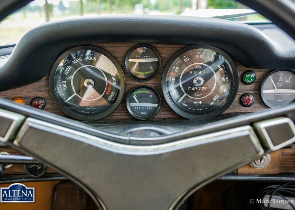Bild 37/55 von Volvo 1800 E (1972)