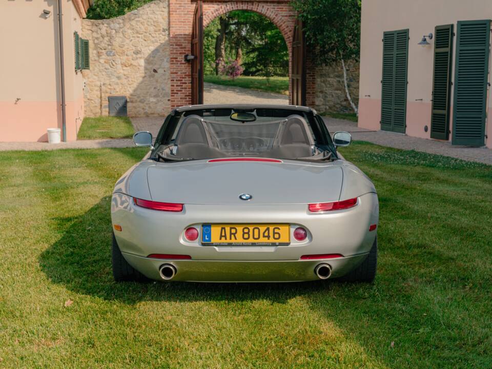 Image 9/185 of BMW Z8 (2001)