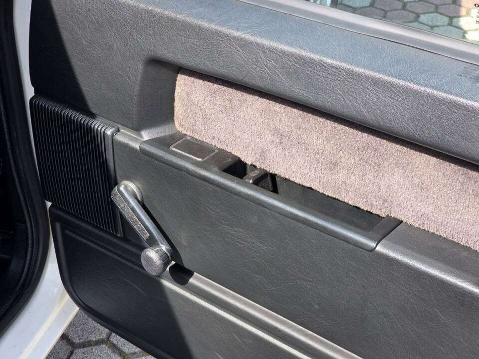 Bild 34/35 von Volvo 940 2.0i Turbo (1996)