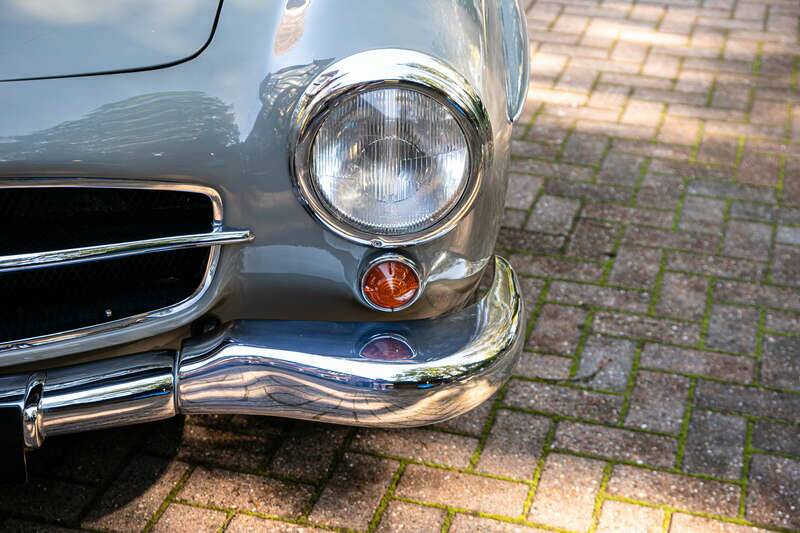 Image 35/46 of Mercedes-Benz 190 SL (1960)