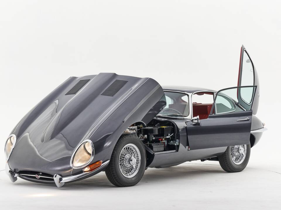 Bild 16/99 von Jaguar E-Type 4.2 (1966)