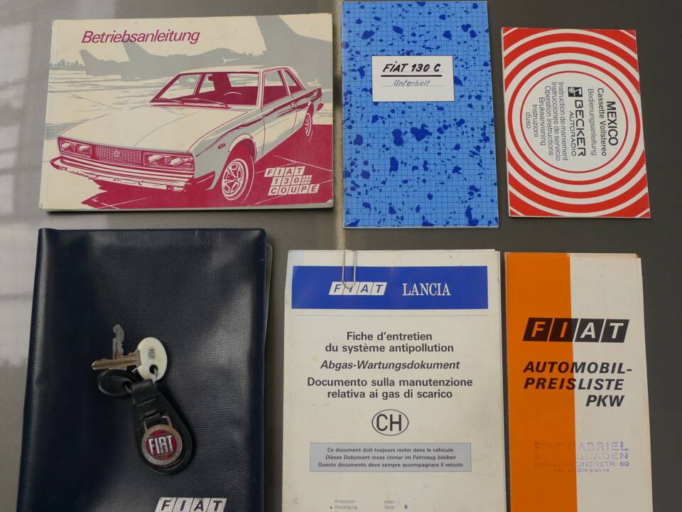 Image 19/44 of FIAT 130 Coupé (1972)