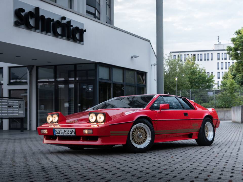 Bild 1/119 von Lotus Esprit Turbo (1981)