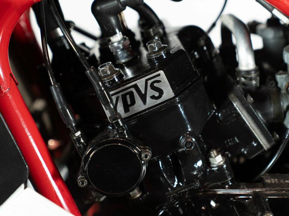 Image 37/41 de Yamaha DUMMY (1985)
