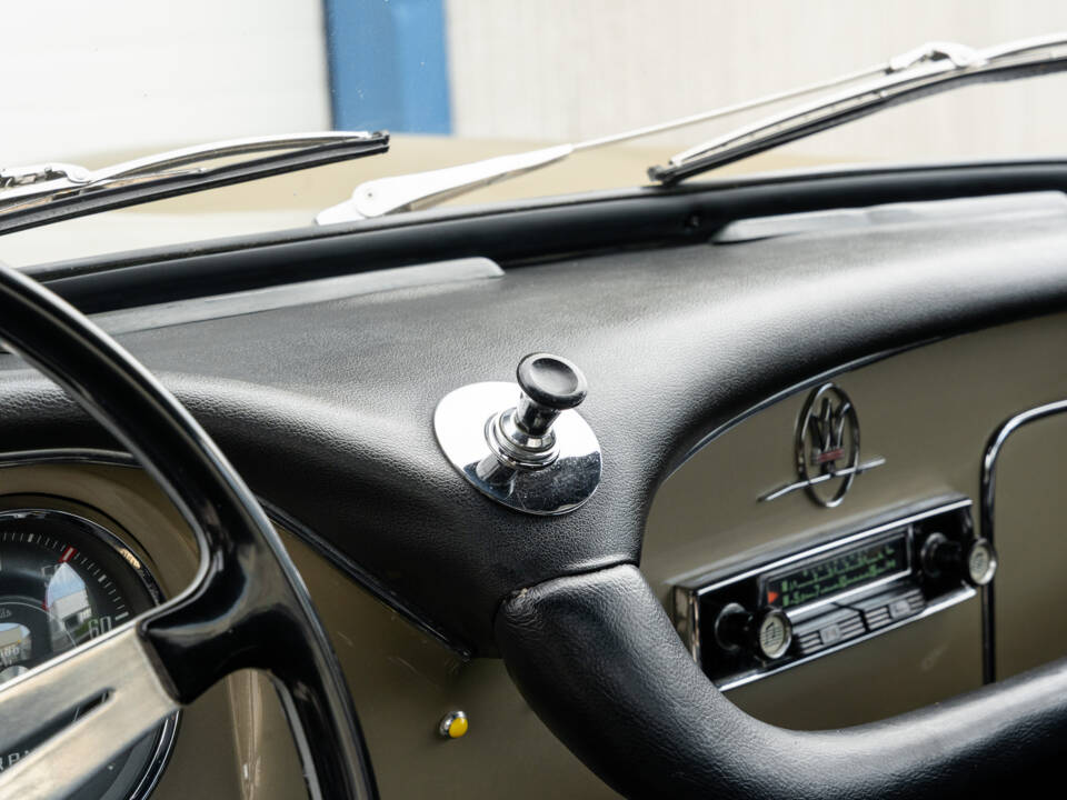 Afbeelding 42/88 van Maserati 3500 GT Touring (1960)