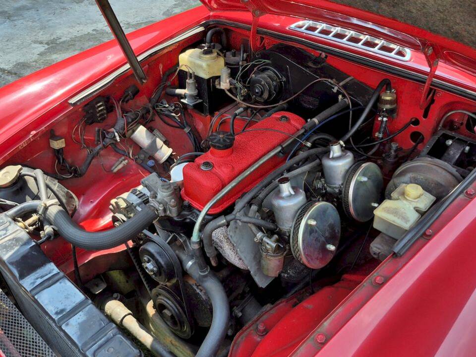 Image 35/40 of MG MGB (1979)