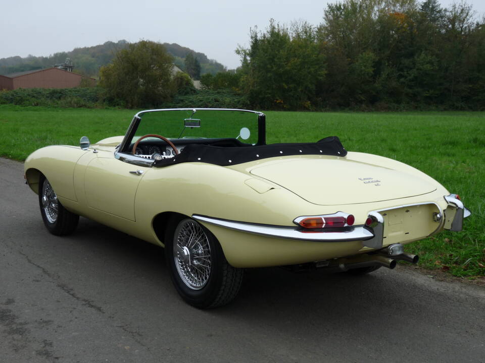 Imagen 4/27 de Jaguar E-Type 4.2 (1967)