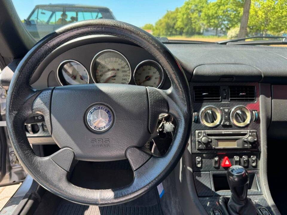 Image 11/16 of Mercedes-Benz SLK 230 Kompressor (1998)