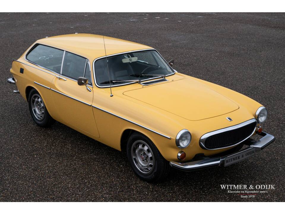 Image 2/50 of Volvo 1800 ES (1972)