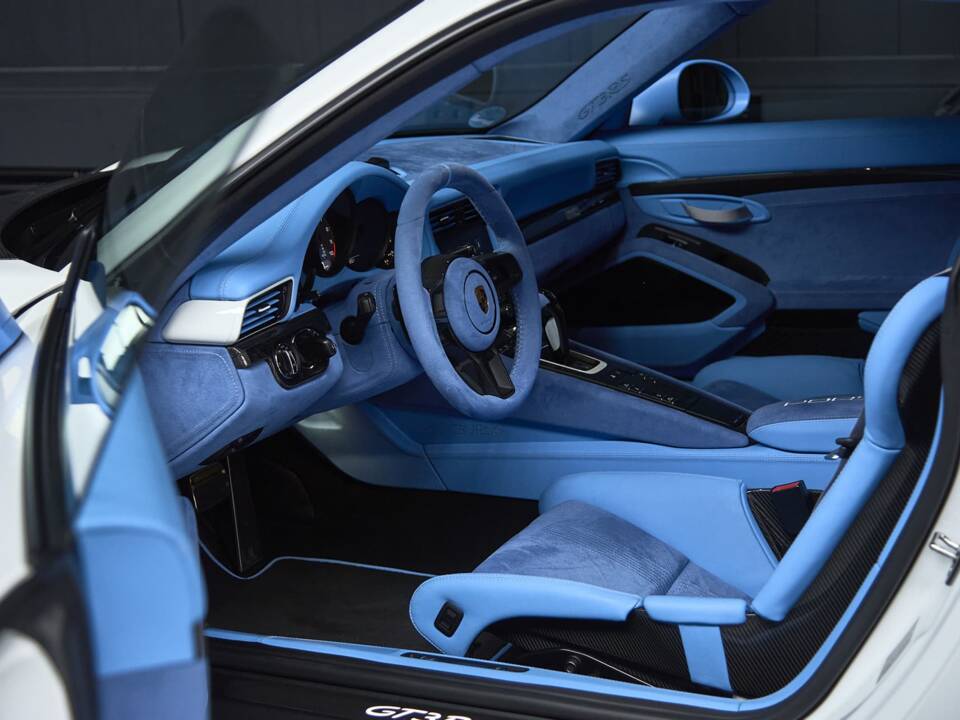 Bild 34/41 von Porsche 911 GT3 RS Weissach (2020)