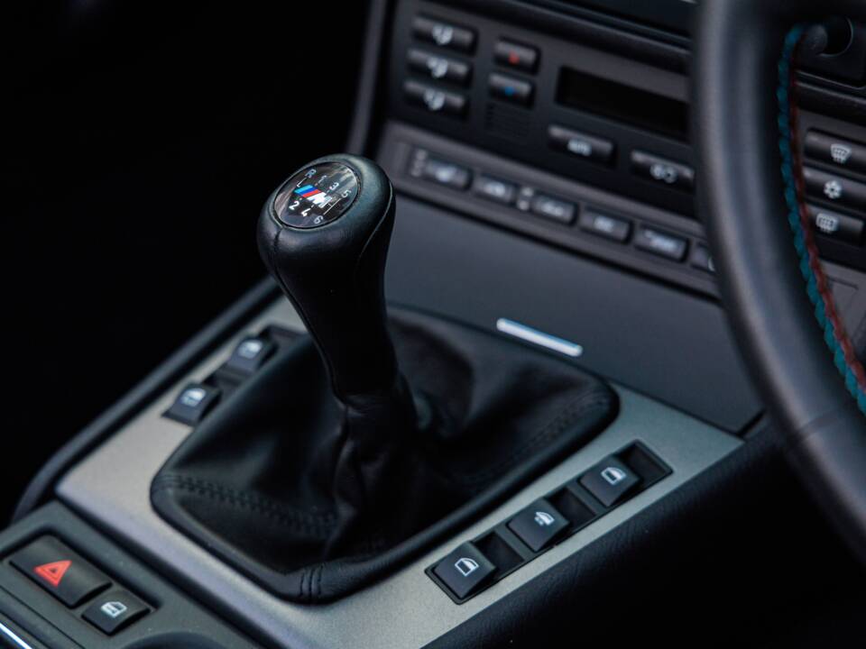 Image 22/38 de BMW M3 (2004)