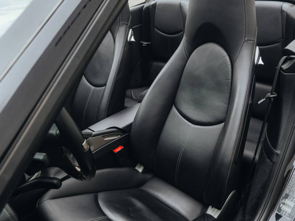 Image 18/27 de Porsche 911 Carrera 4S (2009)