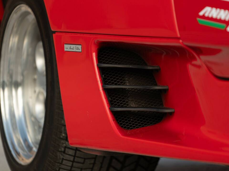 Image 20/50 of Lamborghini Diablo VT (1993)