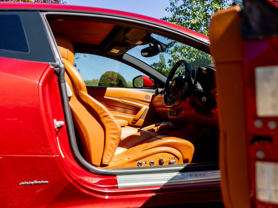 Bild 36/50 von Ferrari FF (2012)