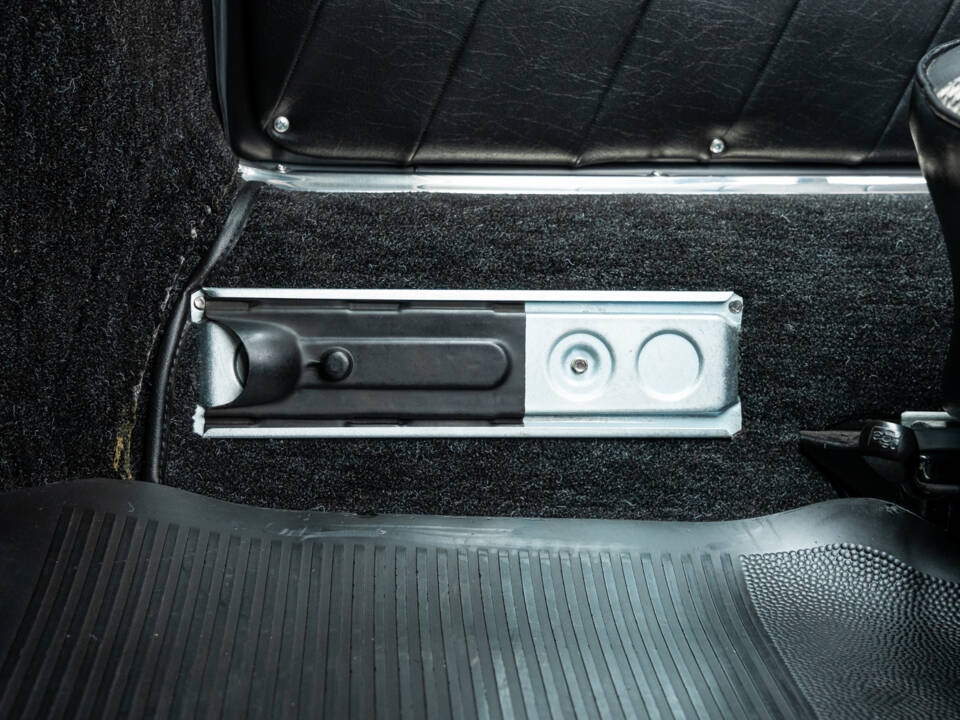 Bild 31/64 von Porsche 911 2.0 (1965)