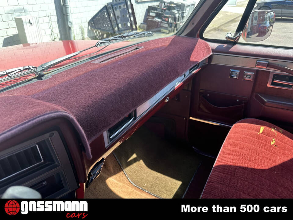 Image 12/15 de Chevrolet Suburban (1987)