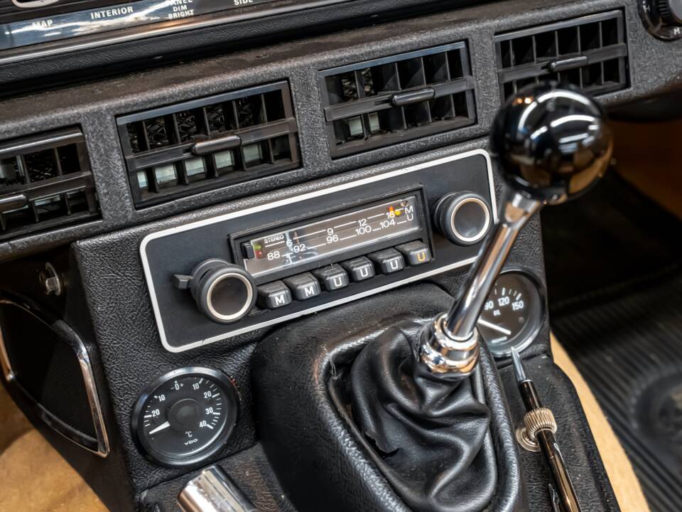 Image 14/34 de Jaguar Type E V12 (1972)