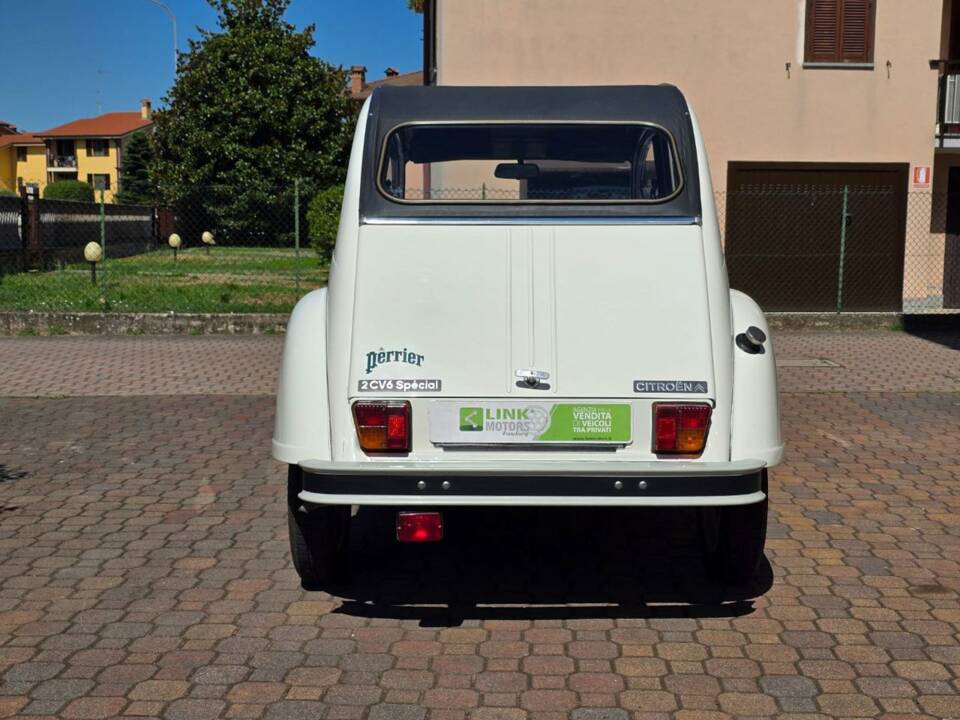 Image 2/50 of Citroën 2 CV 6 (1991)