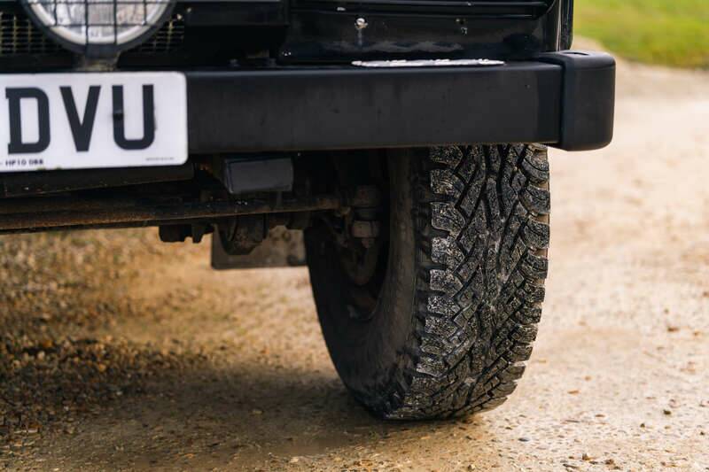 Immagine 26/50 di Land Rover Defender 90 Td5 (2002)