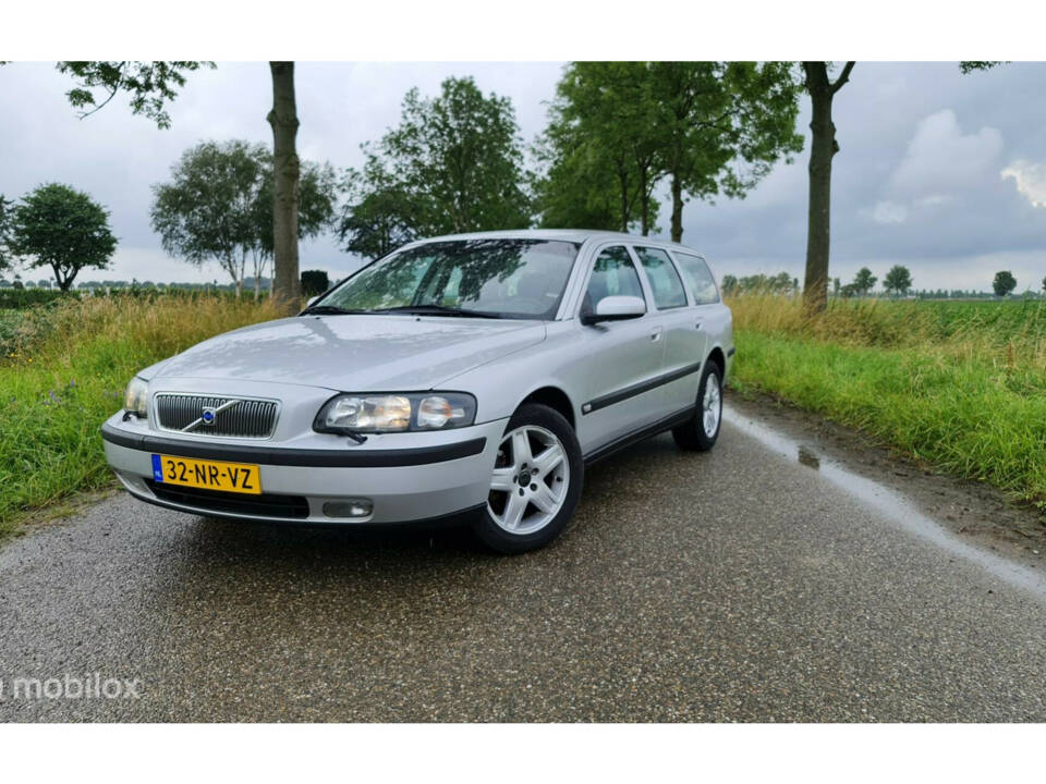 Afbeelding 29/46 van Volvo V 70 2.4 (2004)