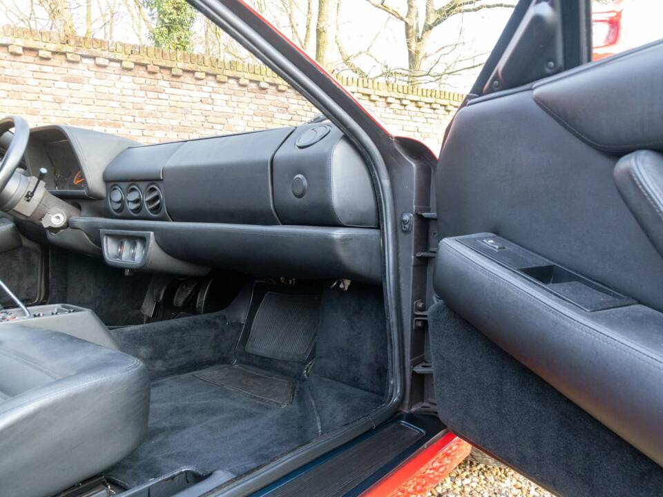 Bild 33/50 von Ferrari 512 TR (1994)