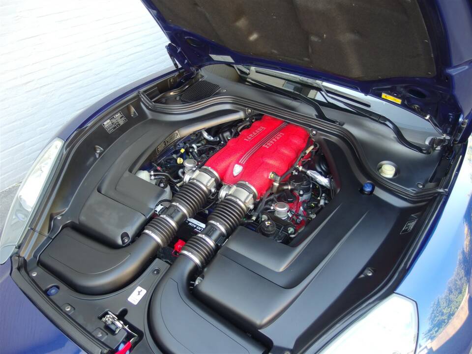 Bild 85/99 von Ferrari California (2009)