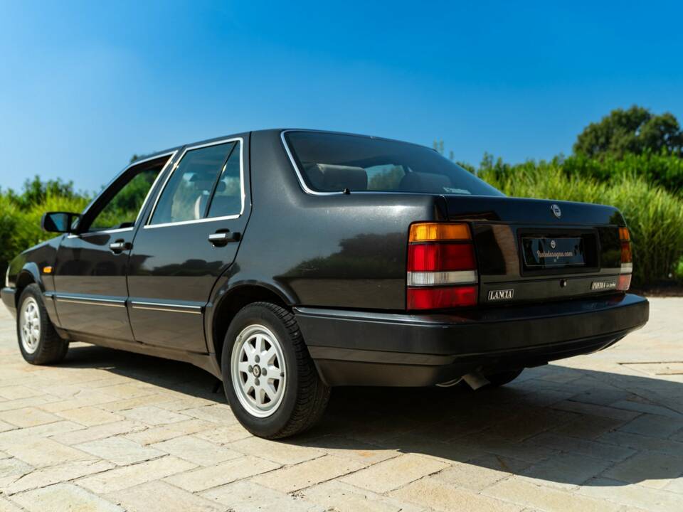 Bild 6/50 von Lancia Thema I.E. Turbo (1986)