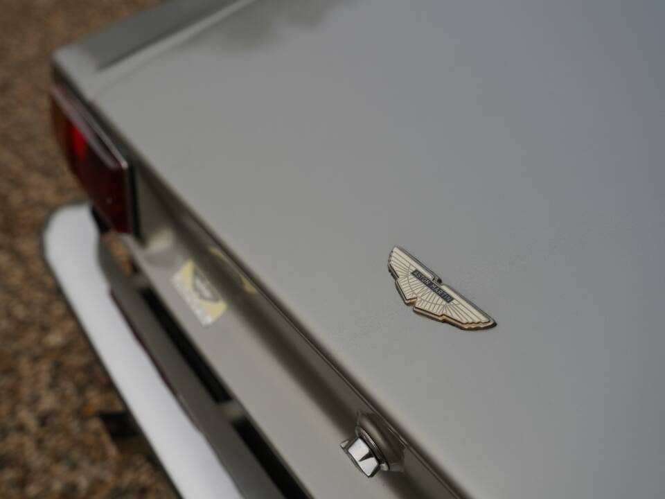 Bild 25/50 von Aston Martin V8 (1974)