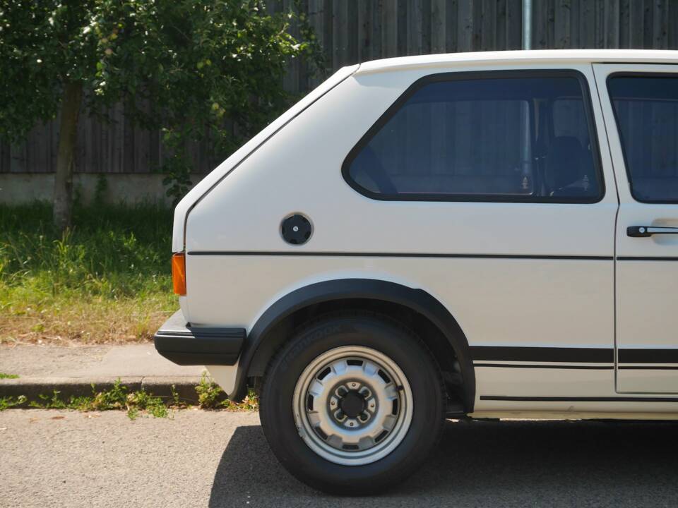 Image 9/35 of Volkswagen Golf Mk I GTI 1.6 (1980)